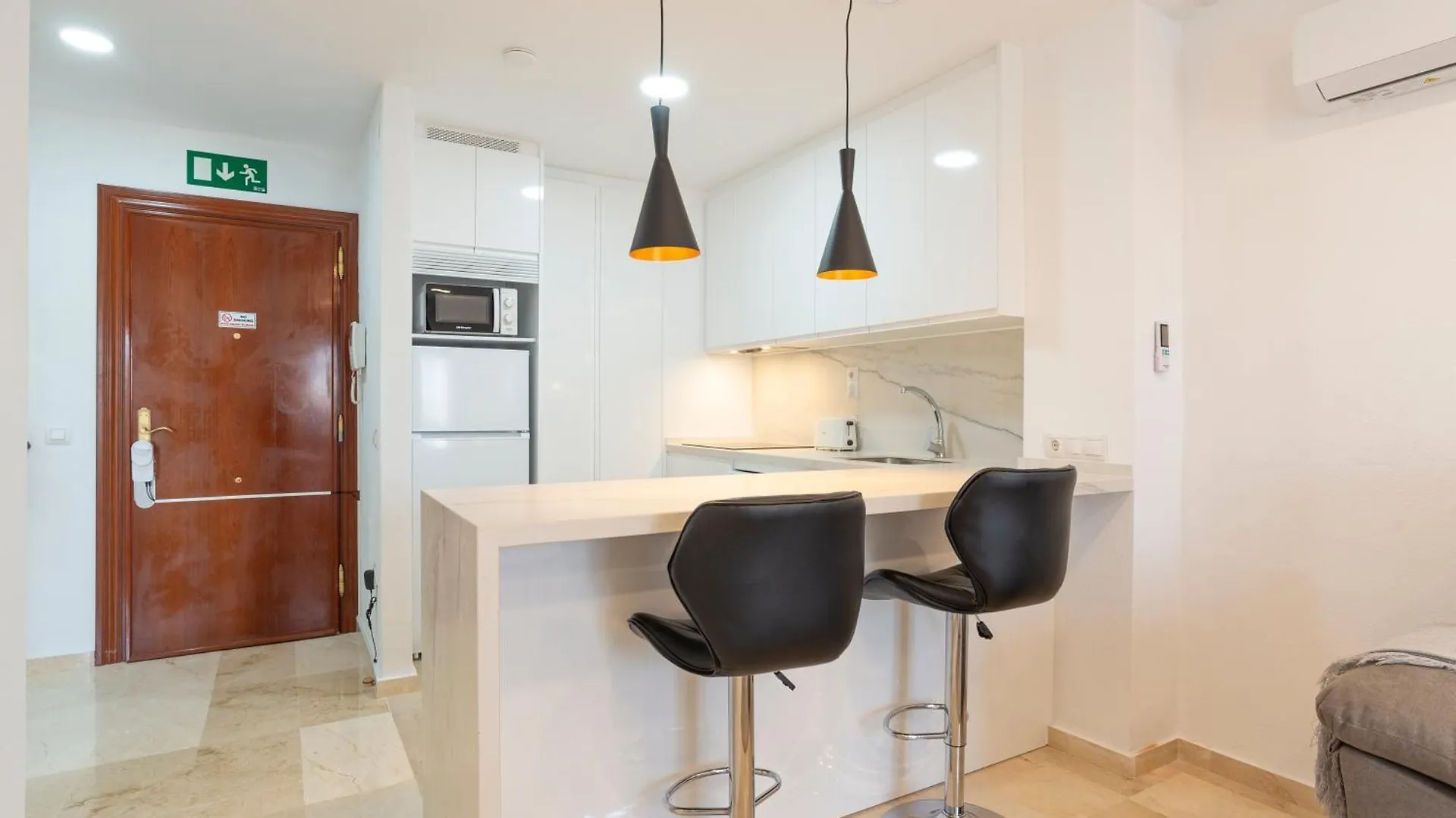 Rosaleda & Old Town Balconies By Ele Apartments 马拉加