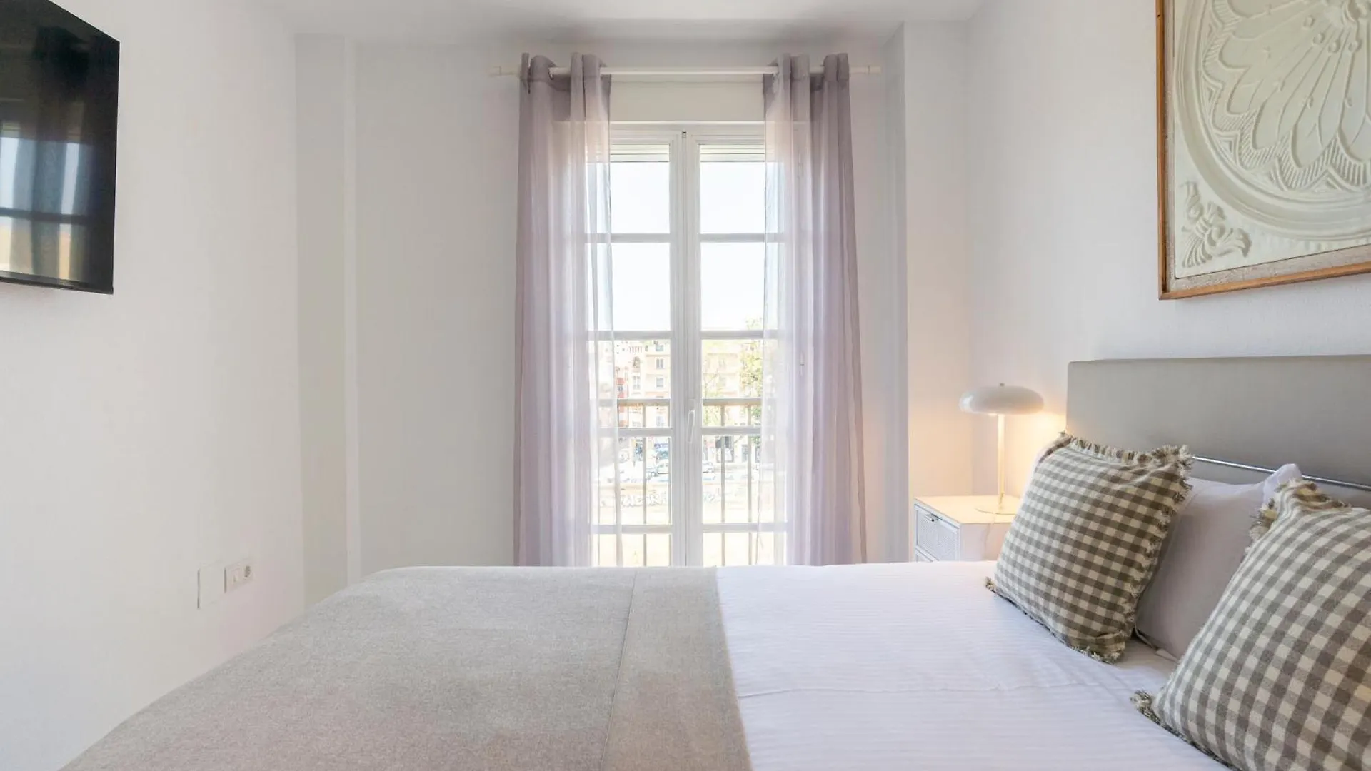 Rosaleda & Old Town Balconies By Ele Apartments Malaga Spain