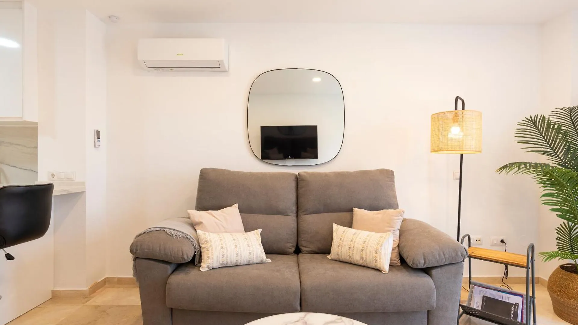 Rosaleda & Old Town Balconies By Ele Apartments Malaga